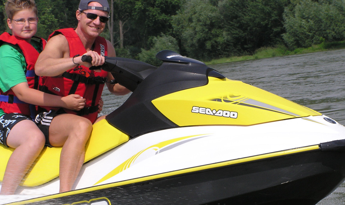 assets/images/activities/60-minuten-jetski-fahren-in-speyer-raum-mannheim/1280_0000_020907%20086-1150x686x90.jpg