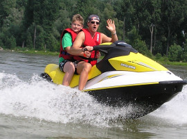 assets/images/activities/60-minuten-jetski-fahren-in-speyer-raum-mannheim/1280_0002_020907%20044-270x200x90.jpg