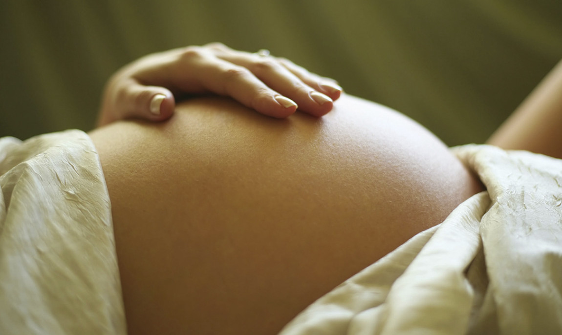 assets/images/activities/babybauch-fotoshooting-werl/1280_0004_Fotolia_3467339_Subscription_L-1150x686x90.jpg