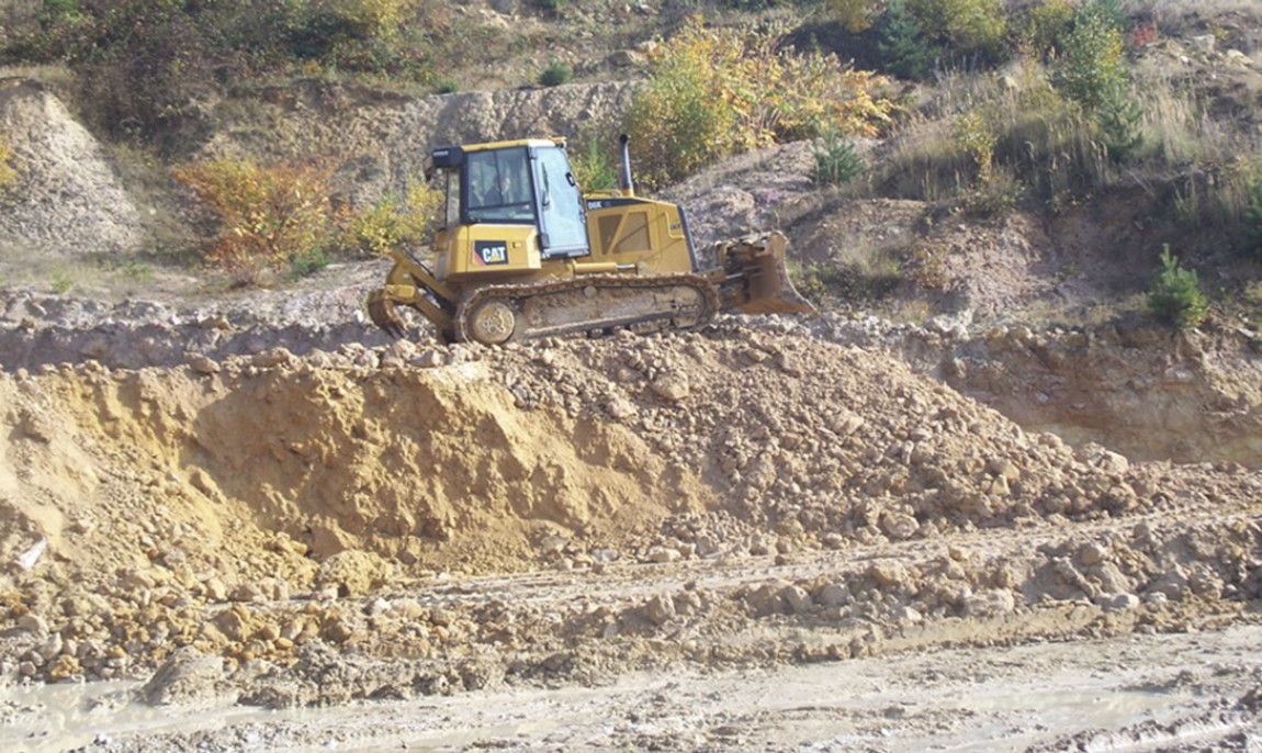assets/images/activities/bagger-radlader-und-raupe-fahren-in-knuellwald-remsfeld-hessen/1280_0003_100_1097-1150x686x90.jpg