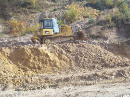 assets/images/activities/bagger-radlader-und-raupe-fahren-in-knuellwald-remsfeld-hessen/1280_0003_100_1097-270x200x90.jpg