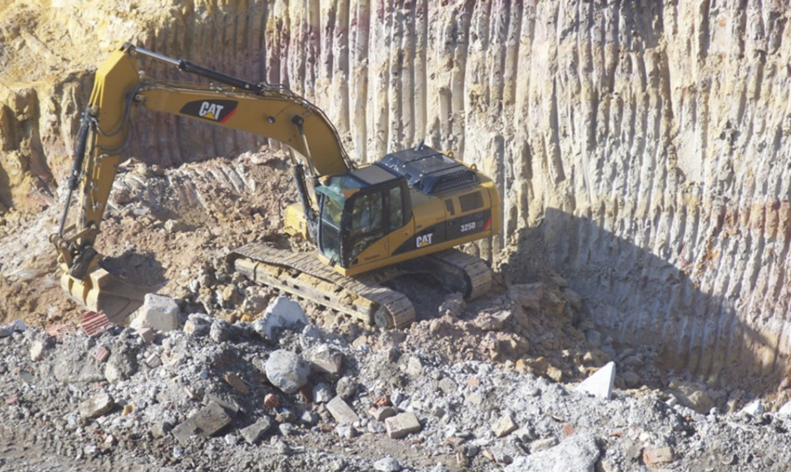 assets/images/activities/bagger-radlader-und-raupe-fahren-in-knuellwald-remsfeld-hessen/1280_0004_100_1080-1150x686x90.jpg