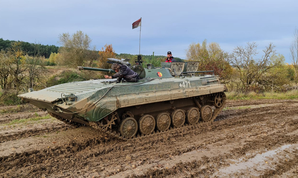 assets/images/activities/bmp-schuetzenpanzer-fahren-in-steinhoefel-raum-brandenburg/panz-wer-10-1150x686x90.jpg