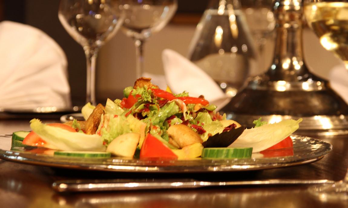 assets/images/activities/candle-light-dinner-ostbevern/1280_0002_Speisen1-1150x686x90.jpg