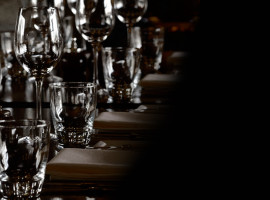 assets/images/activities/dinner-in-the-dark-schmiedefeld/1280_0004_Fotolia_1922860_S-270x200x90.jpg