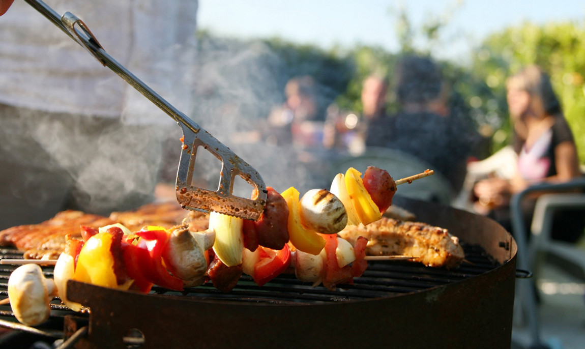 assets/images/activities/grillkurs-schwetzingen/1280_0003_Fotolia_14891115_Subscription_L-1150x686x90.jpg