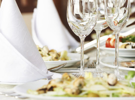 assets/images/activities/jumpingdinner-berlin/1280_0002_Fotolia_69219297_Subscription_XXL-270x200x90.jpg