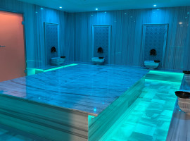 3,5 Std. Traditionelles Hamam-Erlebnis inkl. Körperpeeling - Massage - Rasul Gesichtsbehandlung und Fußbad in Köln-Nippes