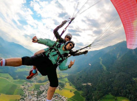 15 Min. Paragliding Akrobatik Action Flug auf dem Kronplatz in Südtirol (Italien)
