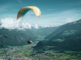 20 Min. Gleitschirm-Tandemflug auf dem Kronplatz in Südtirol (Italien)