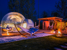 Übernachtung im Bubble Tent für 2 Personen (Fr.-Sa.) in Krugsdorf