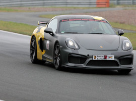 1 Runde Renntaxi Porsche 718 Cayman GT4 auf dem Nürburgring ”Nordschleife”