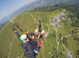 20 Min. Tandem-Gleitschirmflug für Kinder auf dem Gerlitzen am Ossiacher See (Österreich)