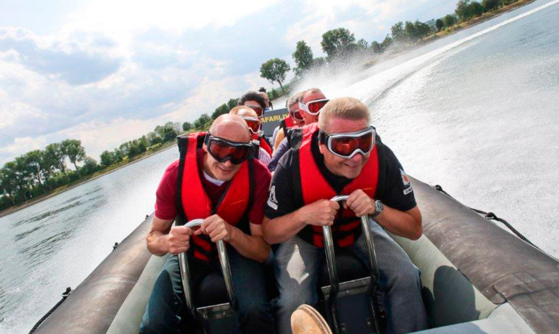 assets/images/activities/powerboot-fahren-auf-dem-rhein-in-speyer-raum-mannheim/1280_0003_20140627_1028-1150x686x90.jpg