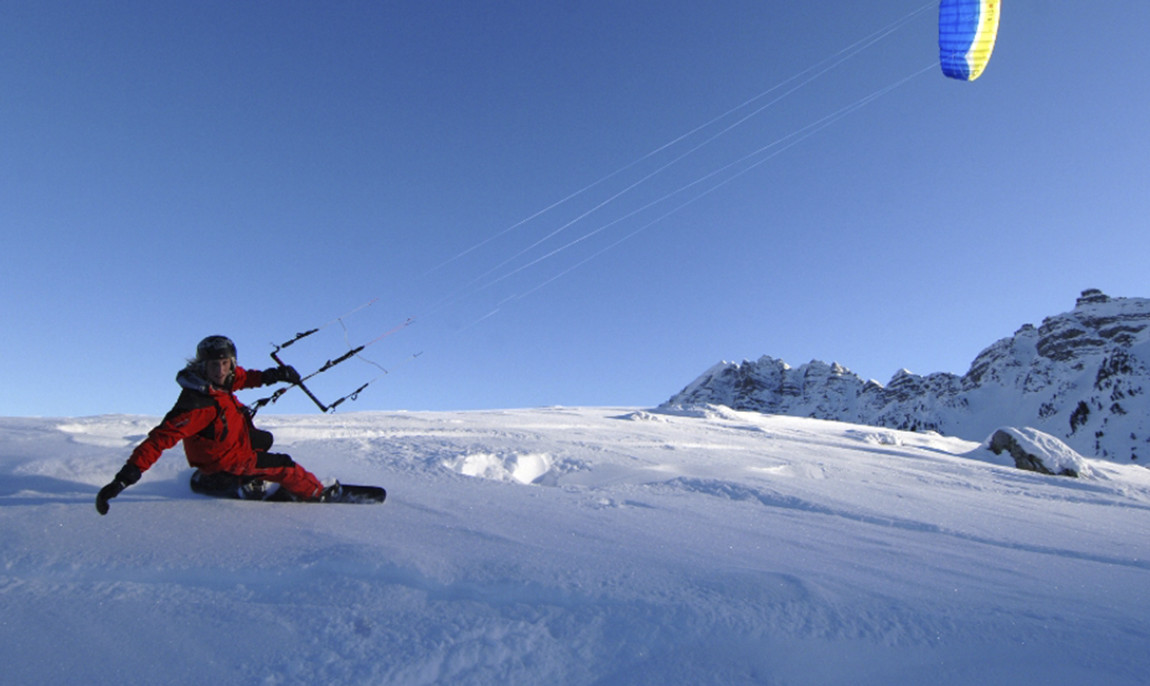 assets/images/activities/snowkiten-schnupperkurs-in-feldberg-raum-freiburg/1280_0003_GIN%2083-1150x686x90.jpg