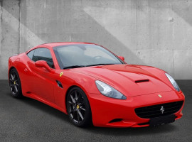 60 Min. Ferrari California selber fahren in Train