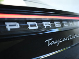60 Min. Porsche Taycan Turbo selber fahren in Train