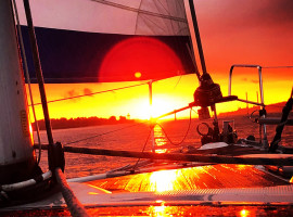 4 Std. Segeltörn ”Die Elbe bei Nacht” ab Wedel