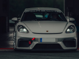 1 Runde Porsche 718 Cayman GT4 MR selber fahren auf dem Nürburgring ”GP-Strecke”
